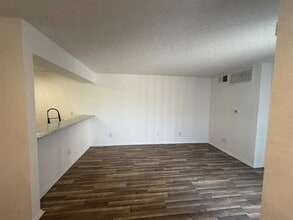 9813 Walnut St in Dallas, TX - Building Photo - Building Photo