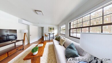 1200 Massachusetts Ave, Unit 506 in Cambridge, MA - Building Photo - Building Photo