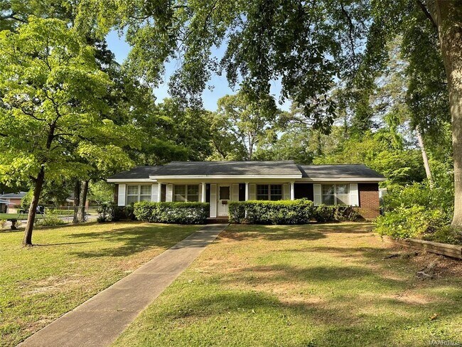 property at 3974 Johnstown Dr