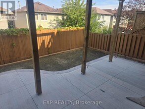 2113 Theoden Ct in Pickering, ON - Building Photo - Building Photo