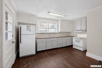 2002 E 51st St in Savannah, GA - Building Photo - Building Photo