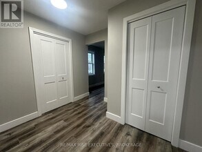 565 Emma St in Gananoque, ON - Building Photo - Building Photo