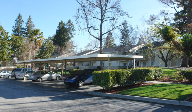 Woodgate Apartments in Mountain View, CA - Building Photo - Building Photo