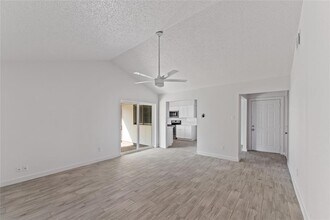 15803 Ruppstock Dr in Missouri City, TX - Building Photo - Building Photo