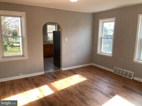 254 Cedar Ave in Oaklyn, NJ - Foto de edificio - Building Photo