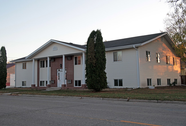 104 Grove Ave S in Silver Lake, MN - Building Photo - Building Photo