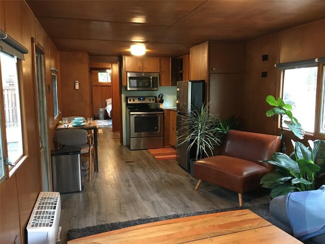 property at 164 Shoreline Dr