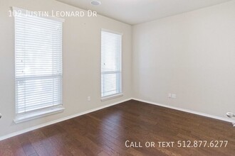 102 Justin Leonard Dr in Round Rock, TX - Building Photo - Building Photo