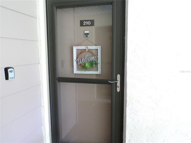 756 White Pine Tree Rd in Venice, FL - Building Photo - Building Photo