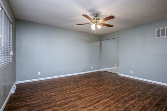 514 NE Corder St in Lee's Summit, MO - Building Photo - Building Photo