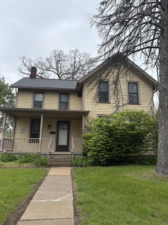 201 Oak St in Ypsilanti, MI - Building Photo - Building Photo