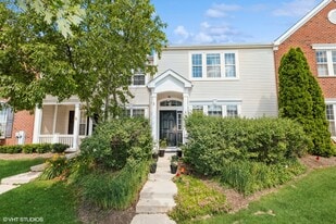 1808 Powers Rd in Woodstock, IL - Building Photo