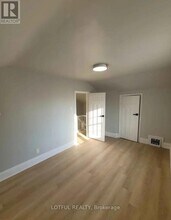 13 Pinehurst Ave in Ottawa, ON - Building Photo - Building Photo