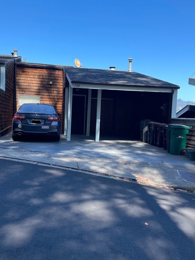 property at 739 Taft Ave