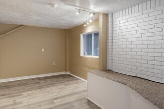 224 Sterling St in Pittsburgh, PA - Building Photo - Building Photo