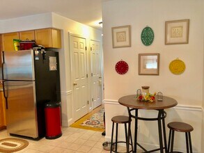 86 Chapel St, Unit 1 in Newton, MA - Building Photo - Building Photo