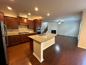 141 Four Seasons Way in Mooresville, NC - Building Photo - Building Photo