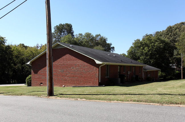 302 Park St in Lexington, NC - Building Photo - Building Photo