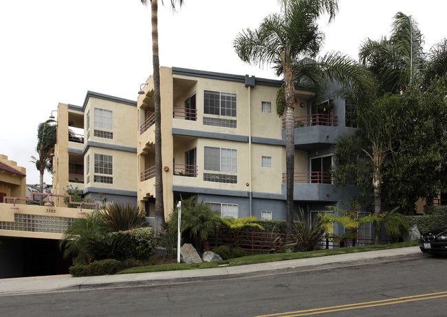 Mission Hillside Condominiums in San Diego, CA - Building Photo - Building Photo