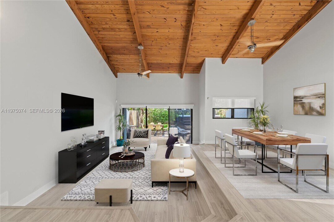 1250 SE 2nd St in Fort Lauderdale, FL - Building Photo