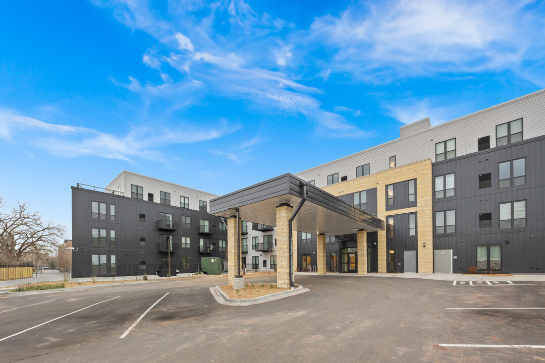 55+ Forty-Forty Flats in Edina, MN - Building Photo