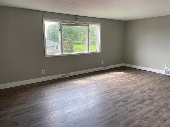 197 Saint Felix Ave, Unit Upper in Cheektowaga, NY - Building Photo - Building Photo