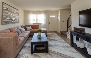 Somerset Woods Townhomes in Severn, MD - Building Photo