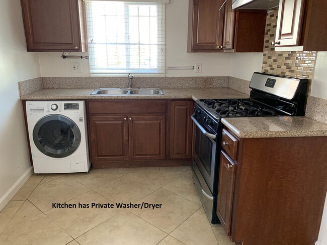 1415 S Sierra Bonita Ave, Unit 1415.5 in Los Angeles, CA - Building Photo - Building Photo