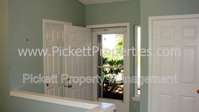 1675 NW White Tail Ln in Silverdale, WA - Building Photo - Building Photo