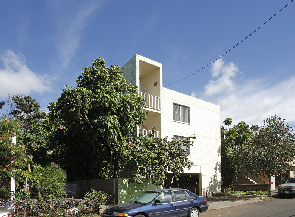 1220 Matlock Ave in Honolulu, HI - Building Photo