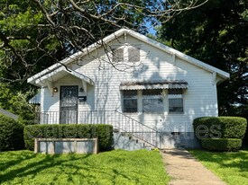 1101 Olive St in Jonesboro, AR - Building Photo