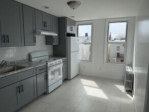 419 4th St in Union City, NJ - Building Photo - Building Photo