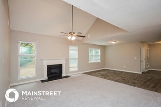 722 Jockey Ln in Auburn, GA - Foto de edificio - Building Photo