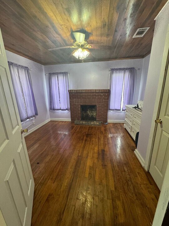 2195 Eldridge Rd in Cottondale, FL - Building Photo
