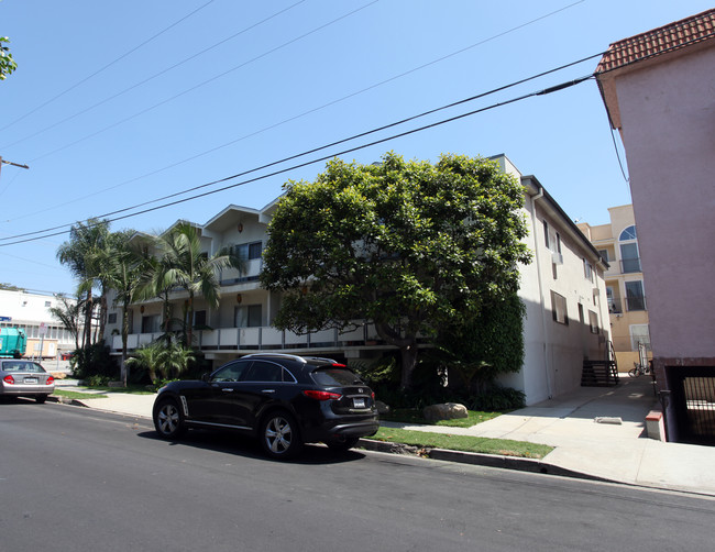 11360 Iowa Ave in Los Angeles, CA - Building Photo - Building Photo