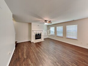 10713 Haddington Dr NW in Charlotte, NC - Building Photo - Building Photo