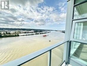 660 Quayside Dr in New Westminster, BC - Building Photo - Building Photo