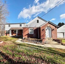 616 Sandy Hill Rd in Irwin, PA - Building Photo