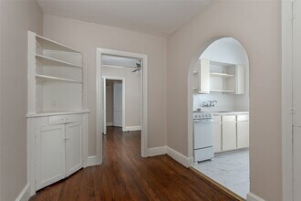 5900 Oram St, Unit 8 in Dallas, TX - Foto de edificio - Building Photo