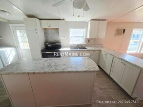19 Pheasant Hill Trailer Park in Milford, ME - Building Photo - Building Photo