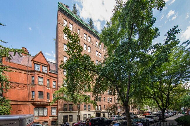 151 W 74th St in New York, NY - Building Photo - Building Photo