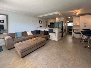 3216 SE 12th St in Pompano Beach, FL - Building Photo - Building Photo