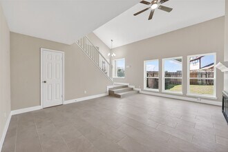 2318 Irish Spring Dr in Houston, TX - Building Photo - Building Photo