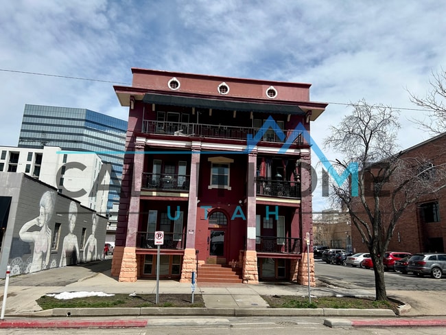 251 E Broadway, Unit 401 in Salt Lake City, UT - Foto de edificio - Building Photo