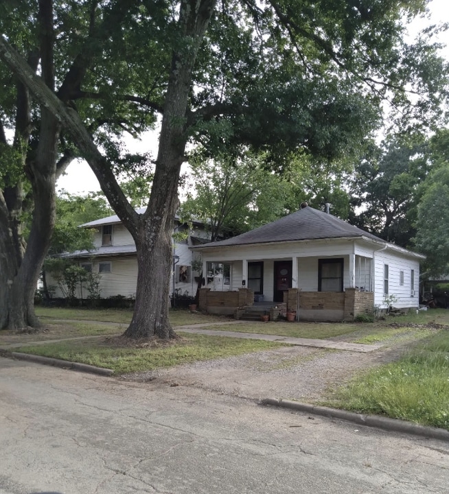 804 N Alabama Ave in Okmulgee, OK - Building Photo