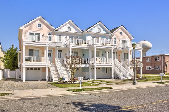 property at 215 N Washington Ave