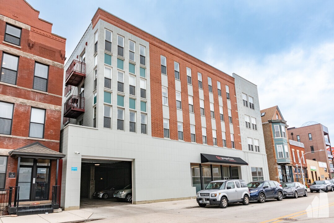 2356 N Elston Ct in Chicago, IL - Building Photo