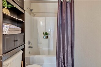 924 Denmark St in Yukon, OK - Building Photo - Building Photo