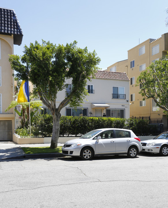 826 S Berendo St in Los Angeles, CA - Building Photo