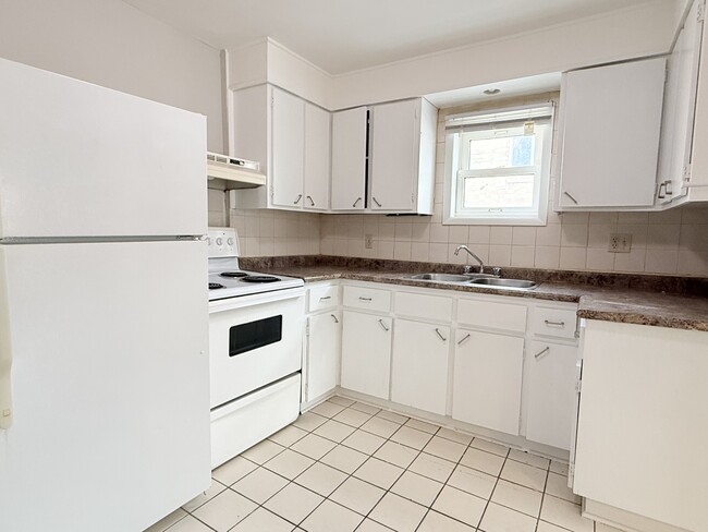 property at 2403 Pillette Rd